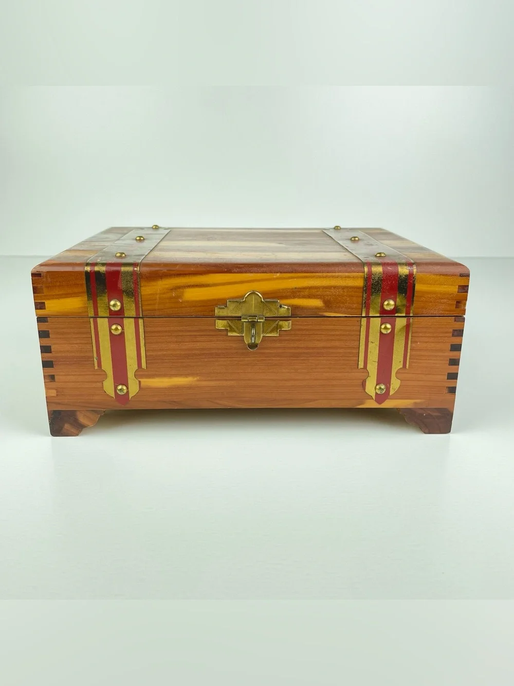 VTG Pilliod Swanton Ohio Wooden Cedar Jewelry Sewing Box Dovetailed Trinket